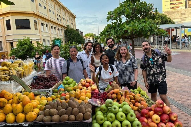 street-food-tour-in-cartagena