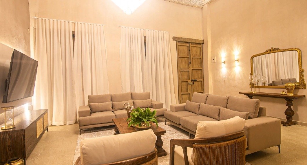 WhatsApp Image 2025-03-04 at 5.04.31 PM (3)